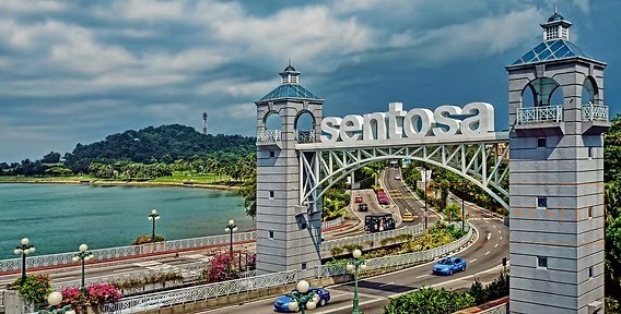 Luxury resorts Sentosa island Singapore